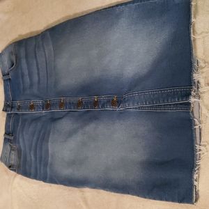 Denim skirt